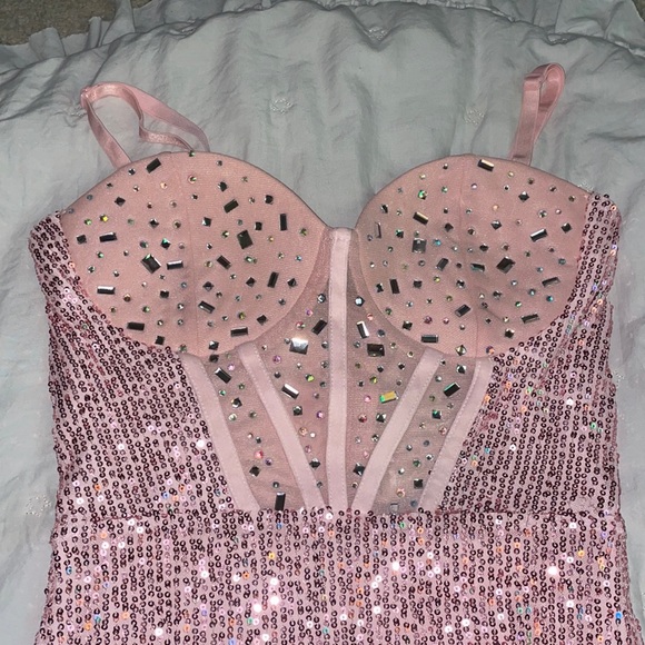 Windsor Dresses & Skirts - WINDSOR SEQUIN DRESS